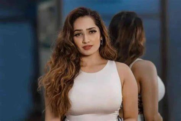 Aditi Mistry Nipple Seen