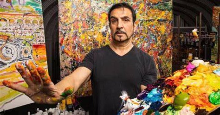 Davood Roostaei: Unveiling the Visionary Behind Cryptorealism Today
