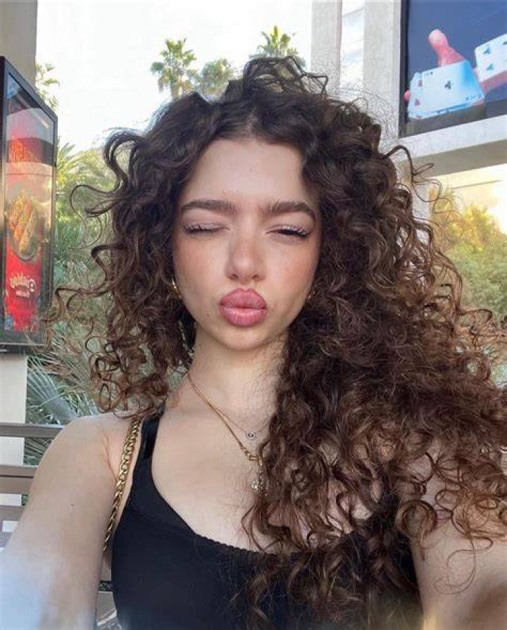 How Old is Demitra Kalogeras? Her Birth Date, Background, and Rise to Fame