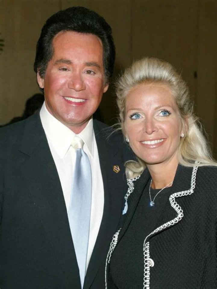 Kathleen McCrone: The Enduring Story of Wayne Newton's Resilient Wife