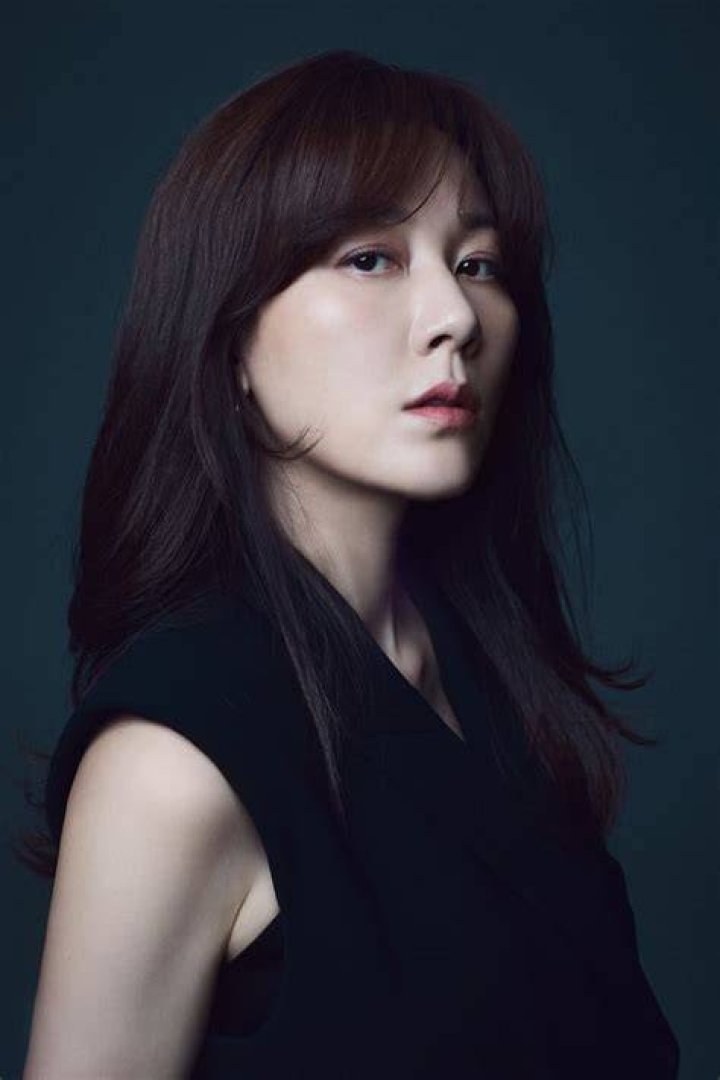 Kim Ha-neul: Exploring the Enduring Charm of a South Korean Star