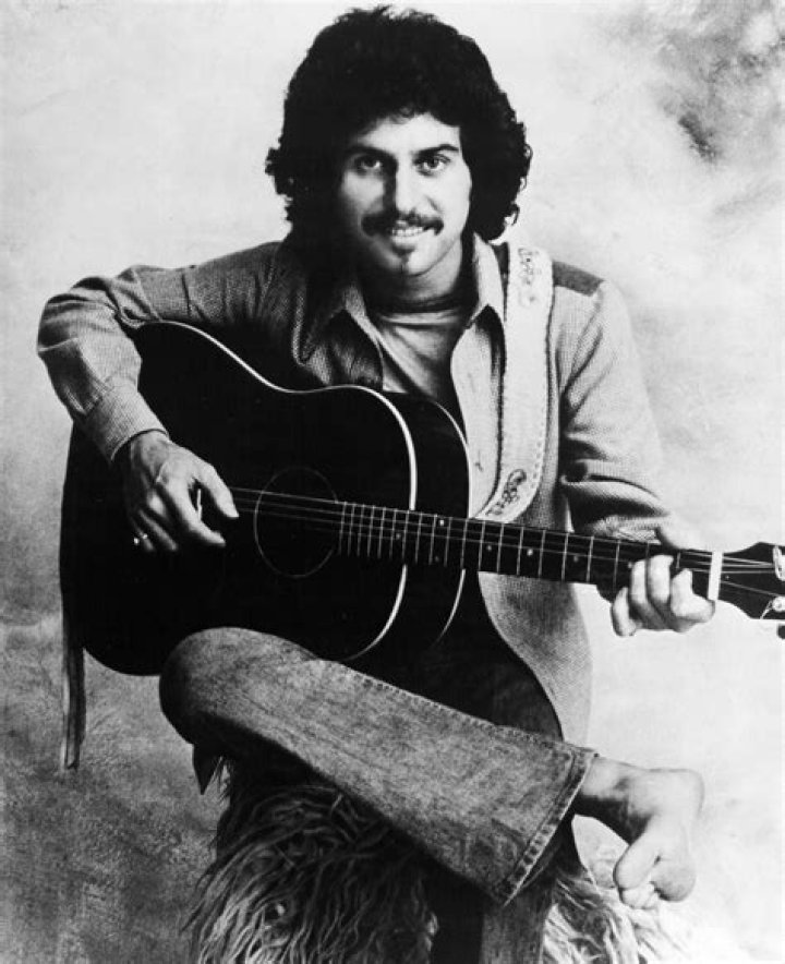 Uncovering Where Does Johnny Rivers Live? A Look at the Legendary Musician's Home